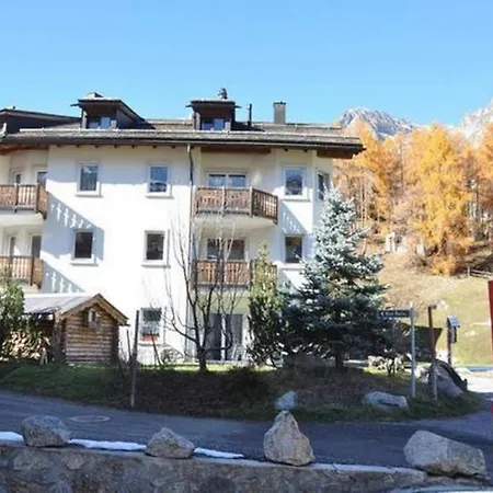 Appartement Chesa Sunasain V7 By Interhome