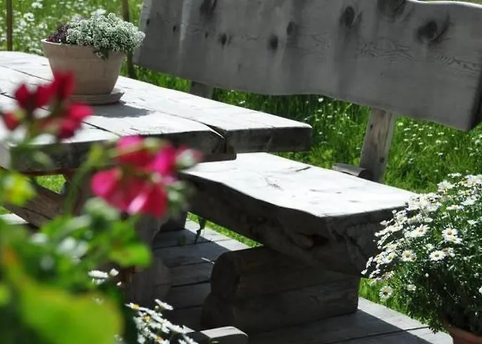 Chesa Sunasain V7 By Interhome